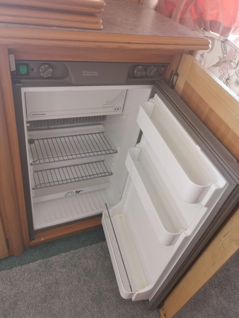 Каравана Други Cameo 550 GL NT Bessacarr, снимка 10 - Каравани и кемпери - 52624044