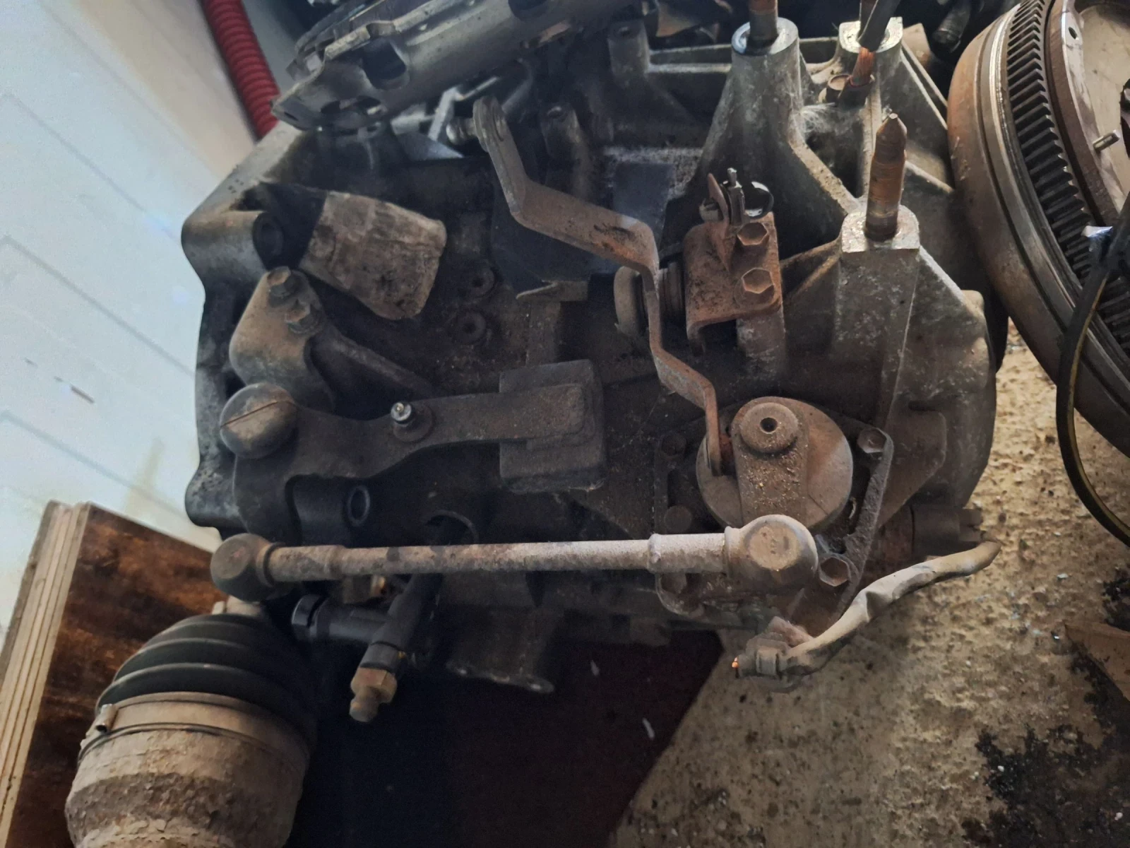     ,    OUTLANDER 2.0TDI | Mobile.bg   1