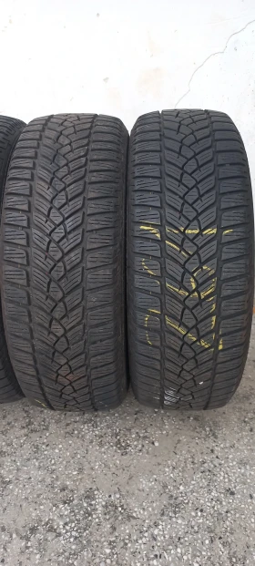 Гуми Зимни 205/60R16, снимка 6 - Гуми и джанти - 50699800