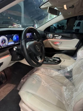 Обява за продажба на Mercedes-Benz E 300 * AMG PACK* 4MATIC* 360CAM АвтоКредит(ЦЕНА ДО БГ) ~37 999 лв. - изображение 4