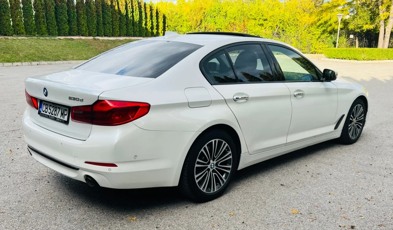 BMW 530 d Sport-line, снимка 12 - Автомобили и джипове - 38149927