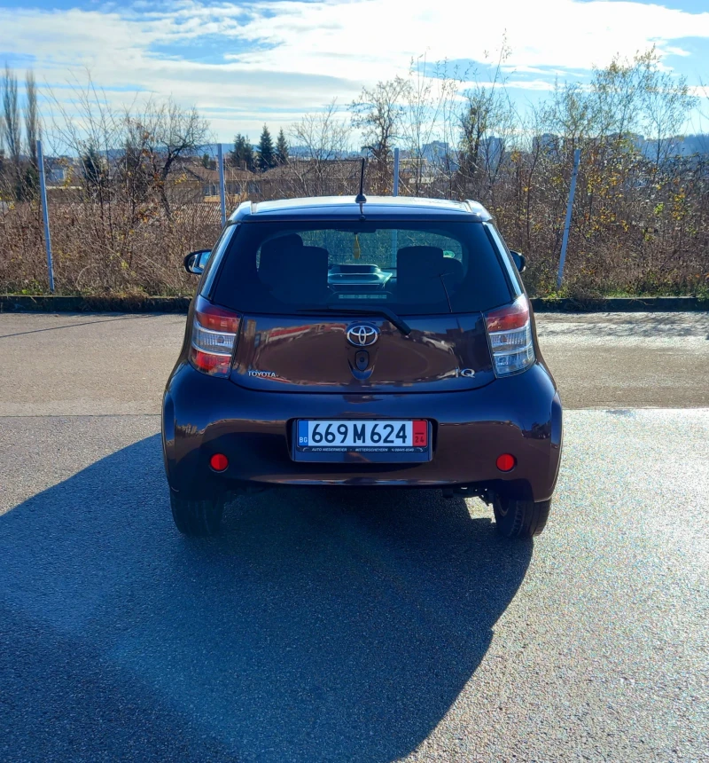 Toyota IQ 1.0  i, снимка 4 - Автомобили и джипове - 48439970