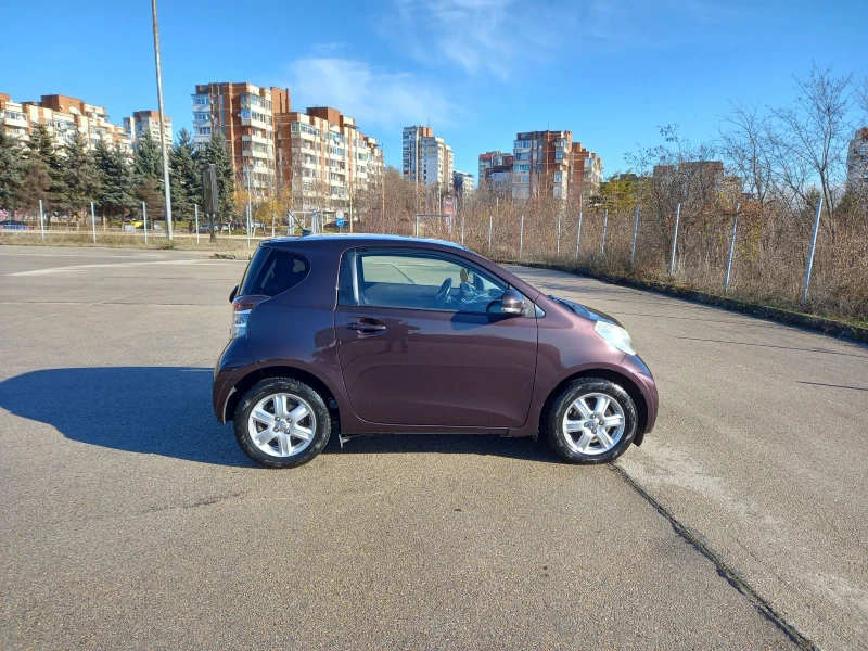 Toyota IQ 1.0  i, снимка 9 - Автомобили и джипове - 48439970