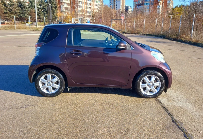 Toyota IQ 1.0  i, снимка 3 - Автомобили и джипове - 48439970