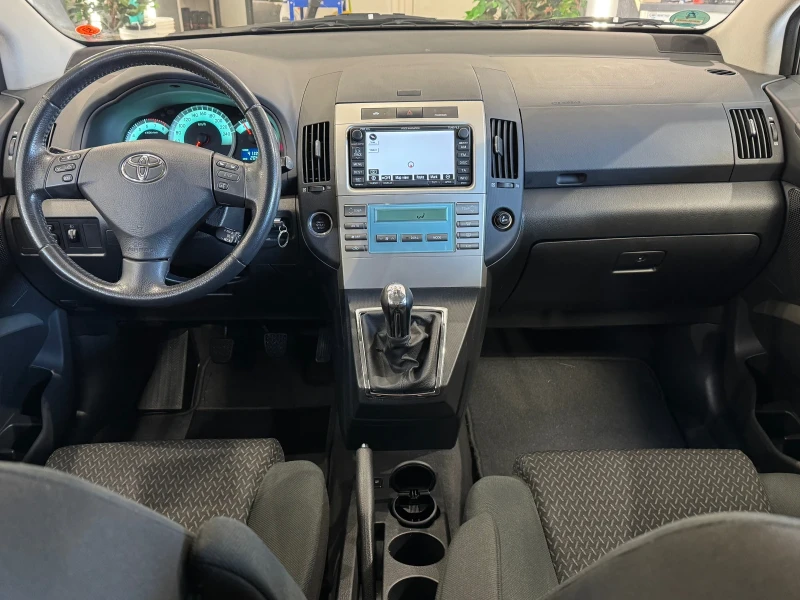 Toyota Corolla verso 1.8VVTI FACELIFT EXECUTIVE NAVI CAM 7M, снимка 12 - Автомобили и джипове - 48904875