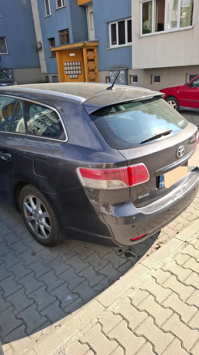 Toyota Avensis, снимка 9 - Автомобили и джипове - 48918600