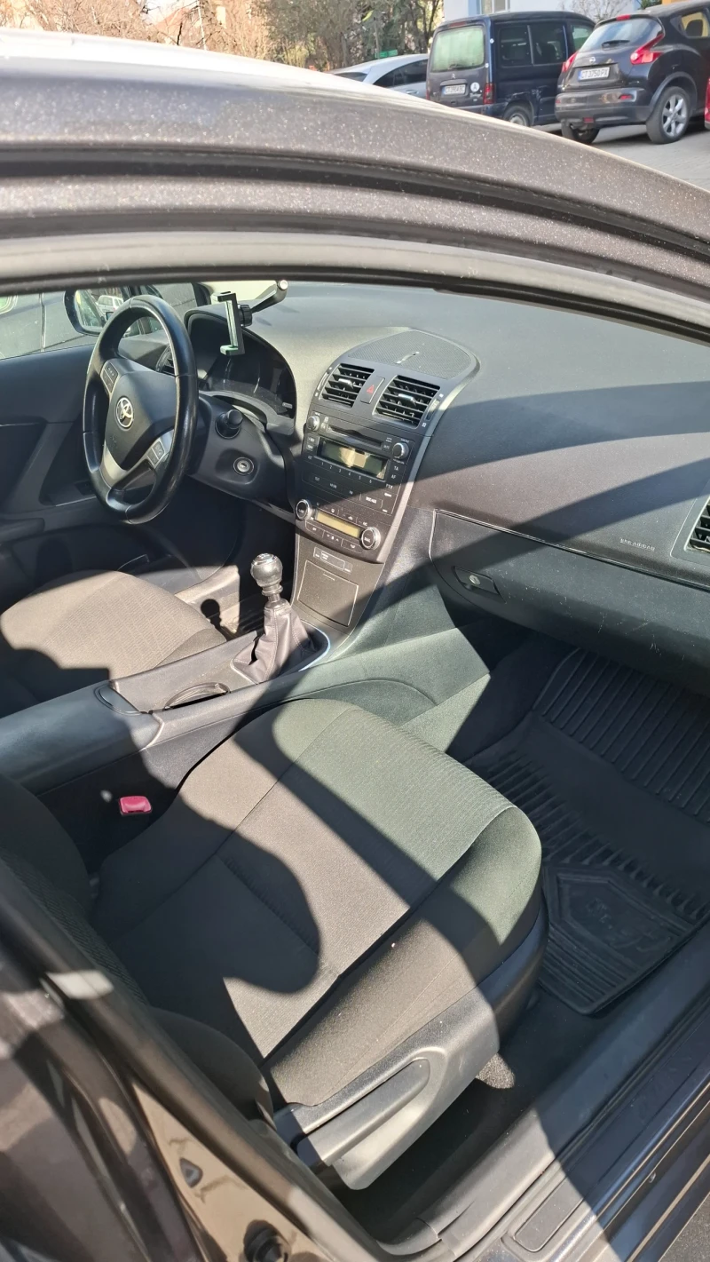 Toyota Avensis, снимка 6 - Автомобили и джипове - 48918600