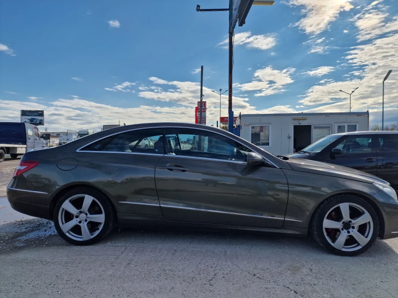Mercedes-Benz E 250, снимка 4 - Автомобили и джипове - 52378498