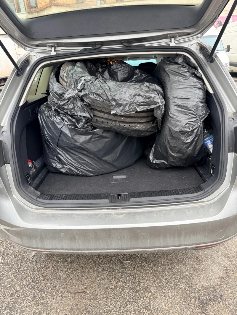 VW Passat, снимка 8 - Автомобили и джипове - 53216526