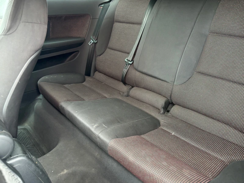 Audi A3 1.6i, снимка 14 - Автомобили и джипове - 53222037