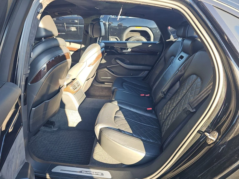 Audi A8 S8* PACK* 4.0T* MATRIX* BOSE* ДИСТРОНИК* , снимка 15 - Автомобили и джипове - 53275641