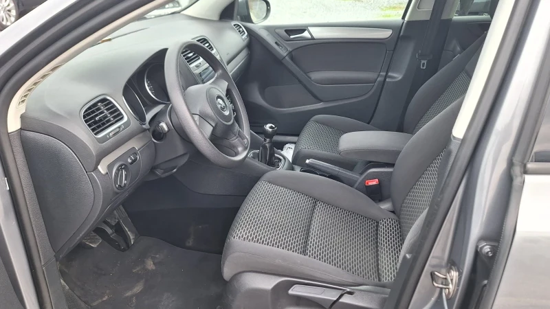 VW Golf 1, 6 i GPL !!! Лизинг !!!, снимка 9 - Автомобили и джипове - 53404946