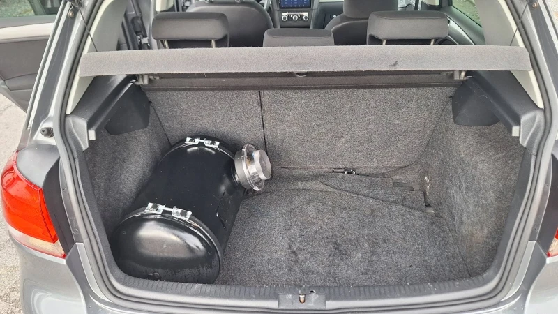 VW Golf 1, 6 i GPL !!! Лизинг !!!, снимка 11 - Автомобили и джипове - 53404946