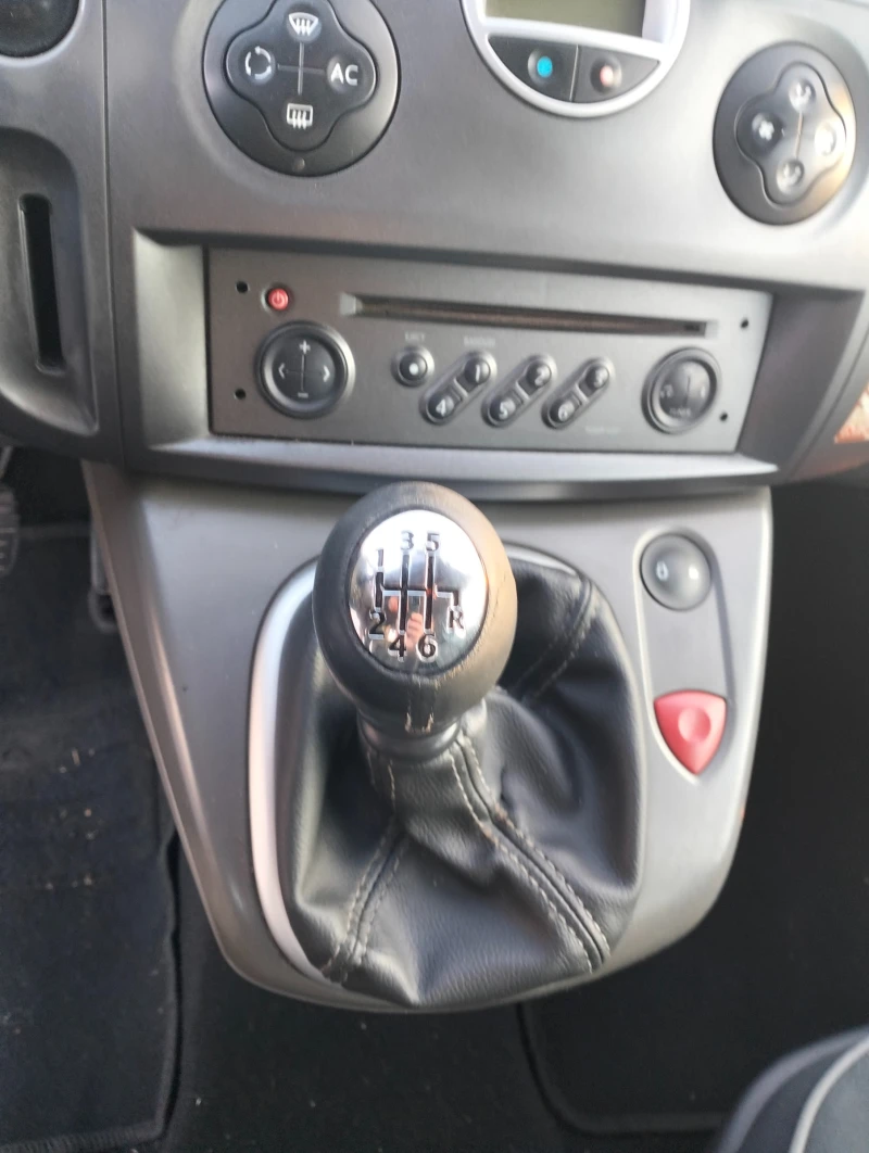 Renault Scenic, снимка 3 - Автомобили и джипове - 53406508