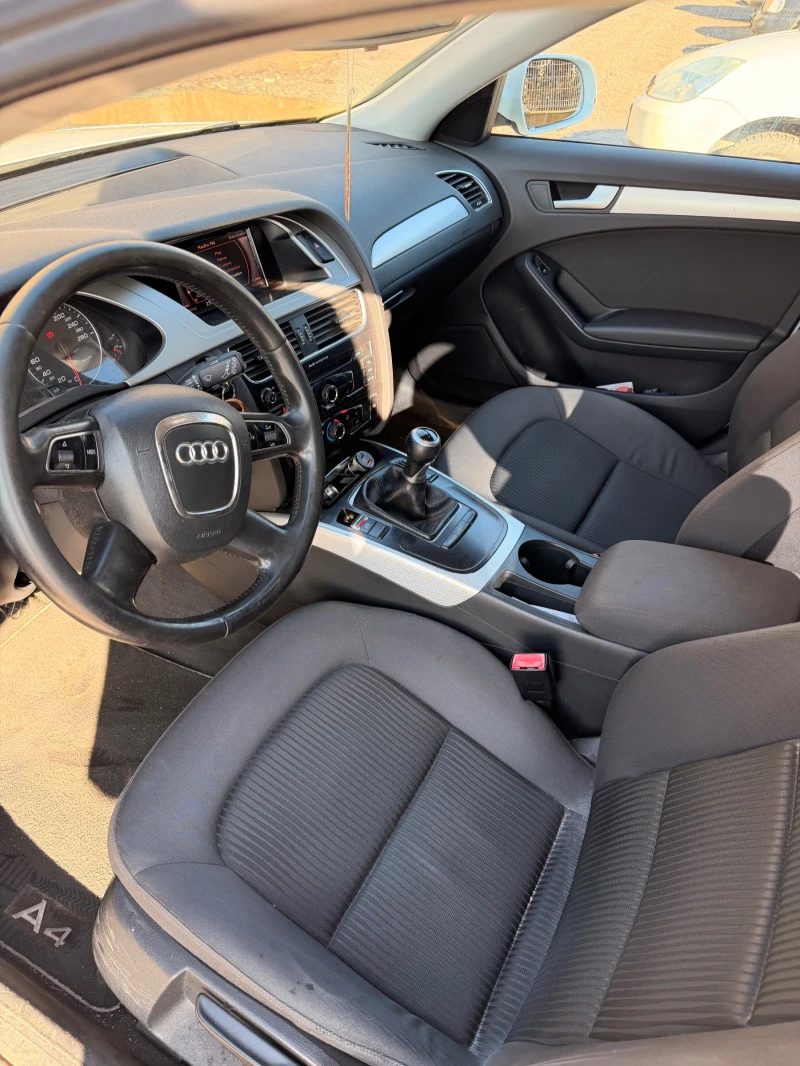 Audi A4, снимка 4 - Автомобили и джипове - 53473565