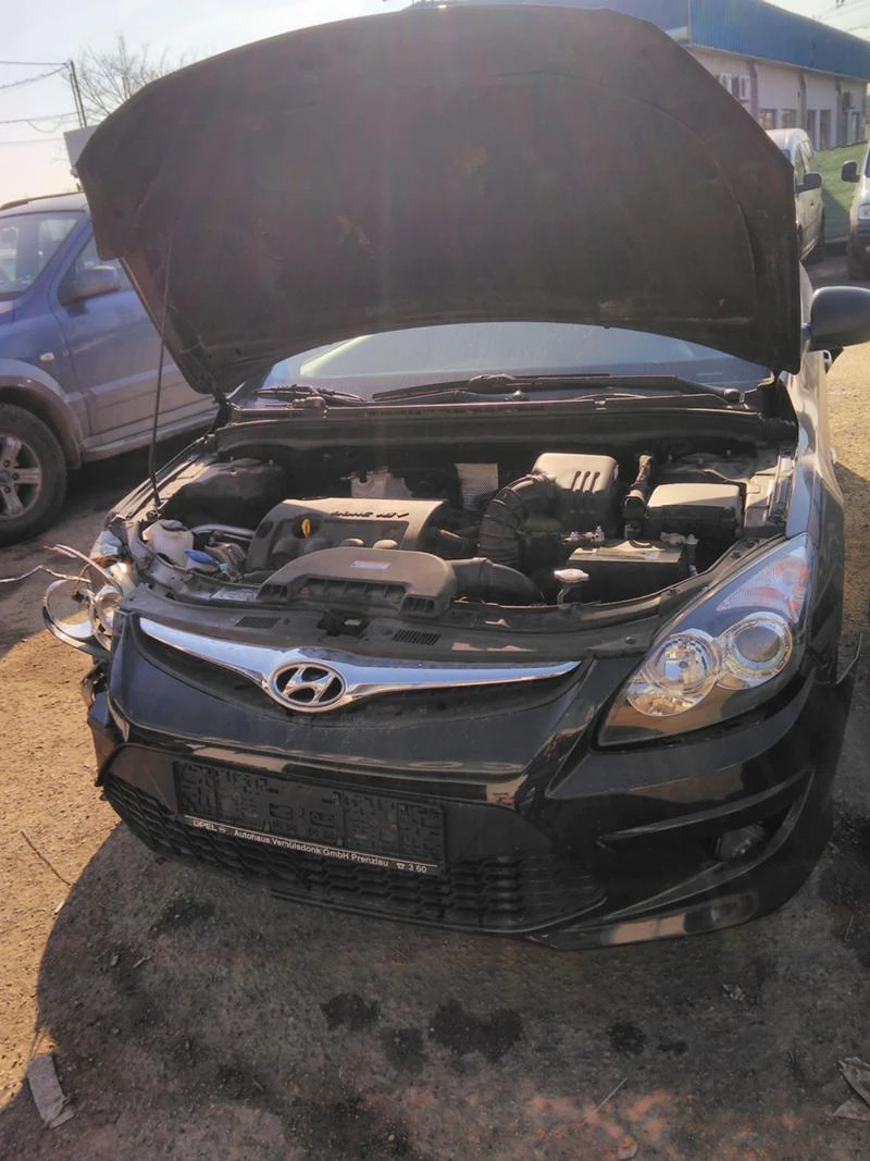 Hyundai I30, снимка 6 - Автомобили и джипове - 24471923