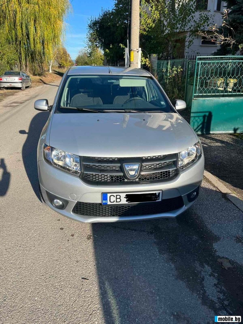 Dacia Sandero, снимка 1 - Автомобили и джипове - 42992212