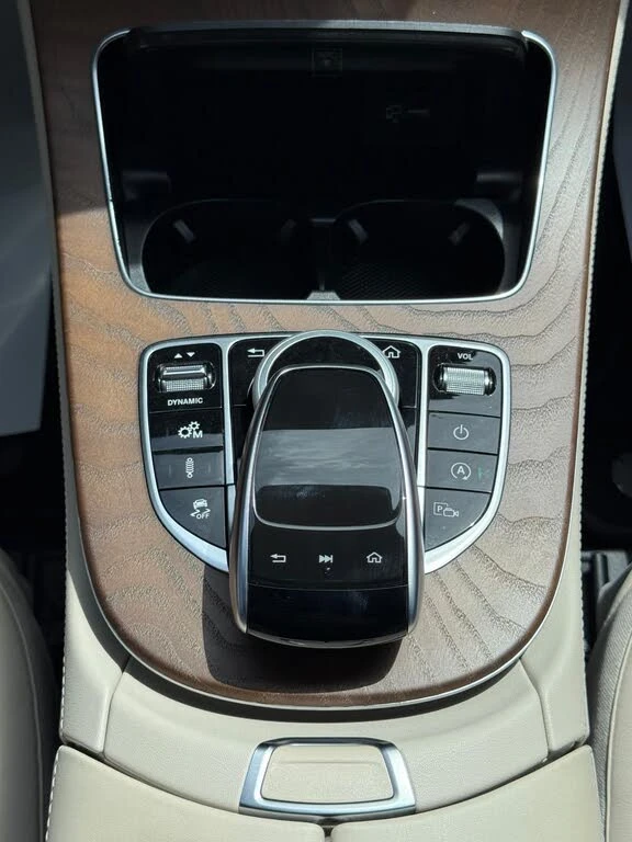 Mercedes-Benz E 53 AMG  Sedan 4MATIC+ , снимка 14 - Автомобили и джипове - 54578163