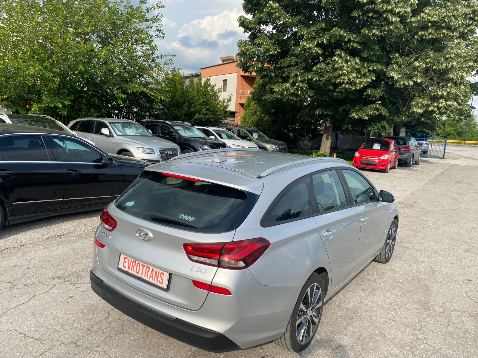 Hyundai I30 1, 6 crdi /Navi/LED/Kamera - изображение 4