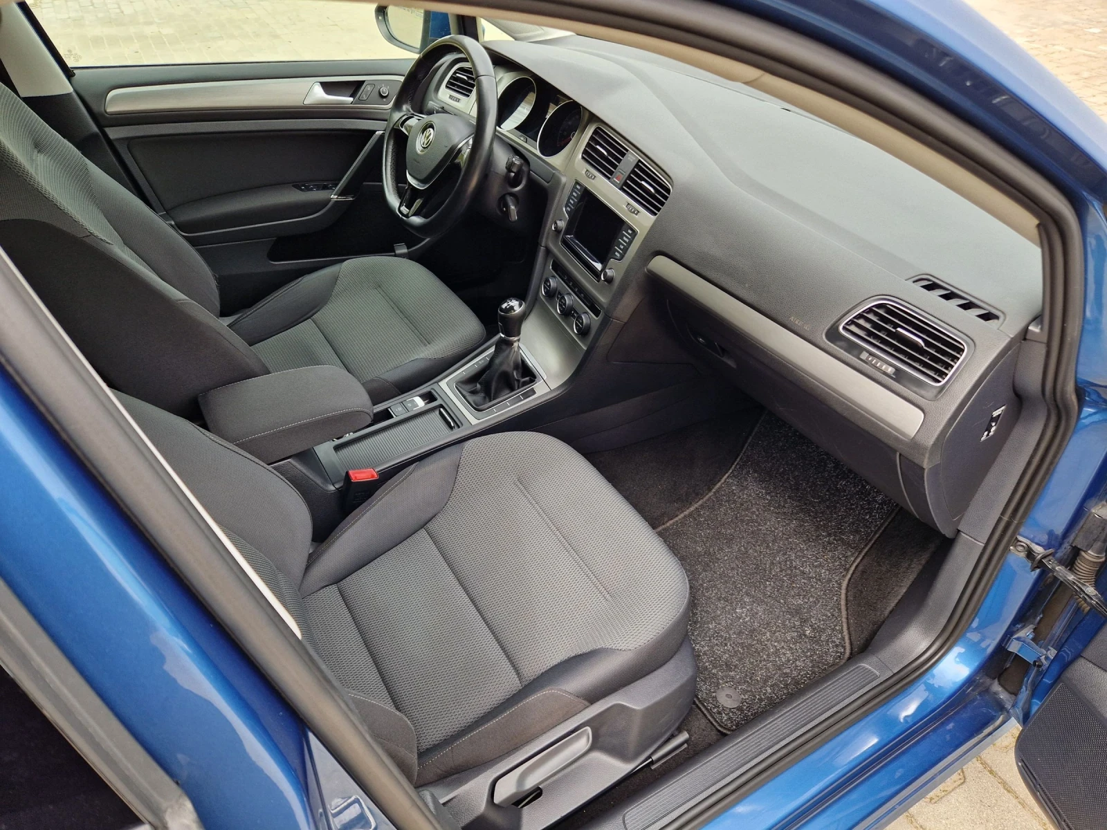 VW Golf 1.6 TDI BlueMotion - изображение 10