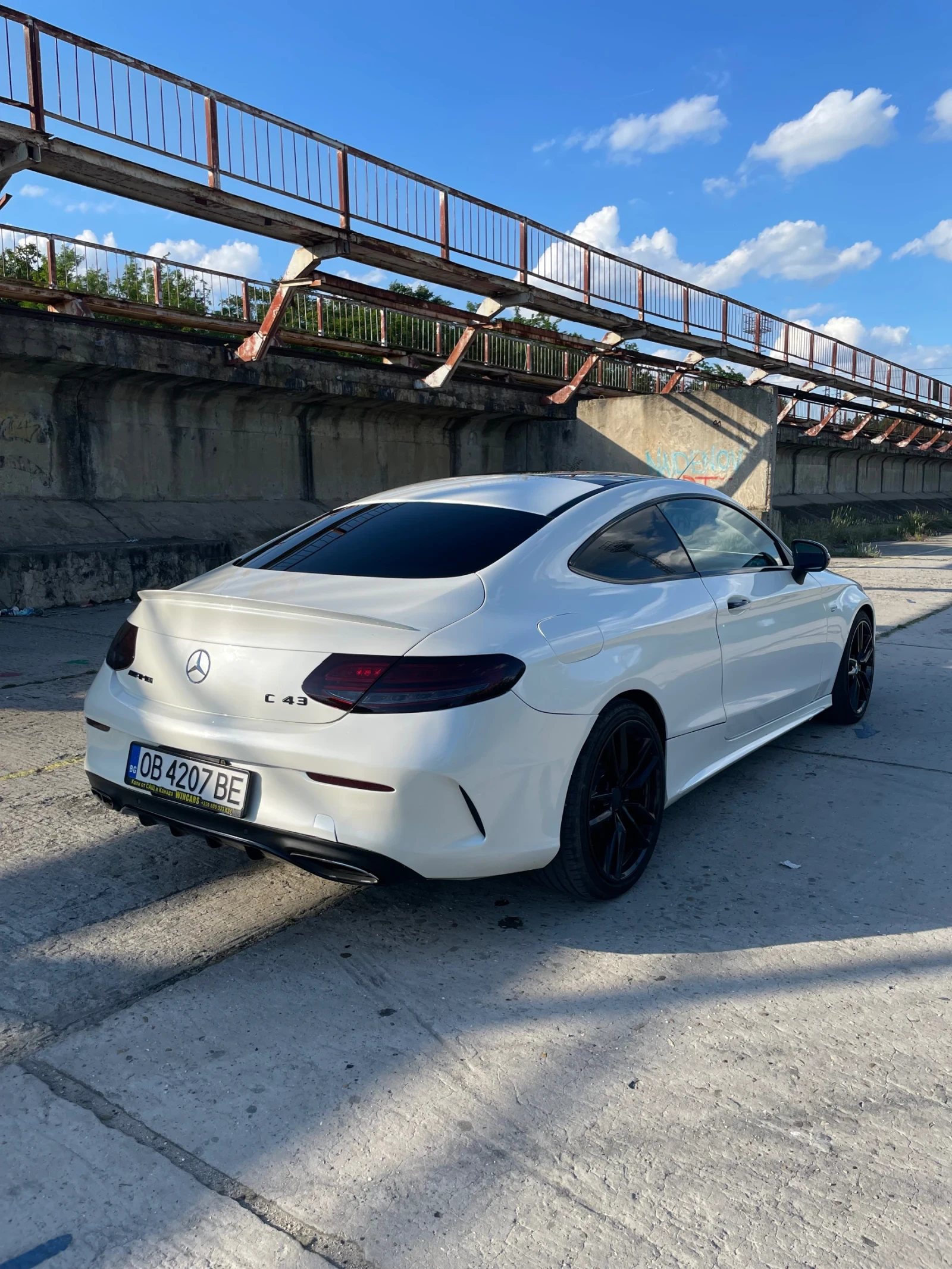 Mercedes-Benz C 43 AMG  - изображение 4