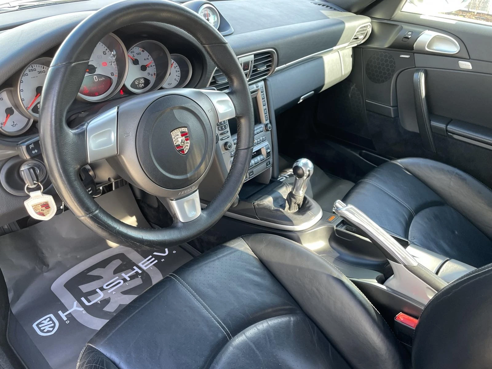 Porsche 911 Carrera4S - изображение 10