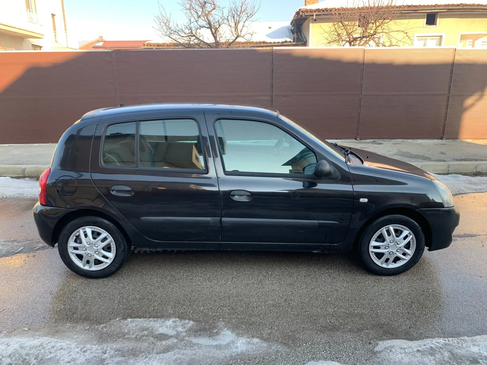 Renault Clio 1.2 Бензин 43kW Clima - изображение 4