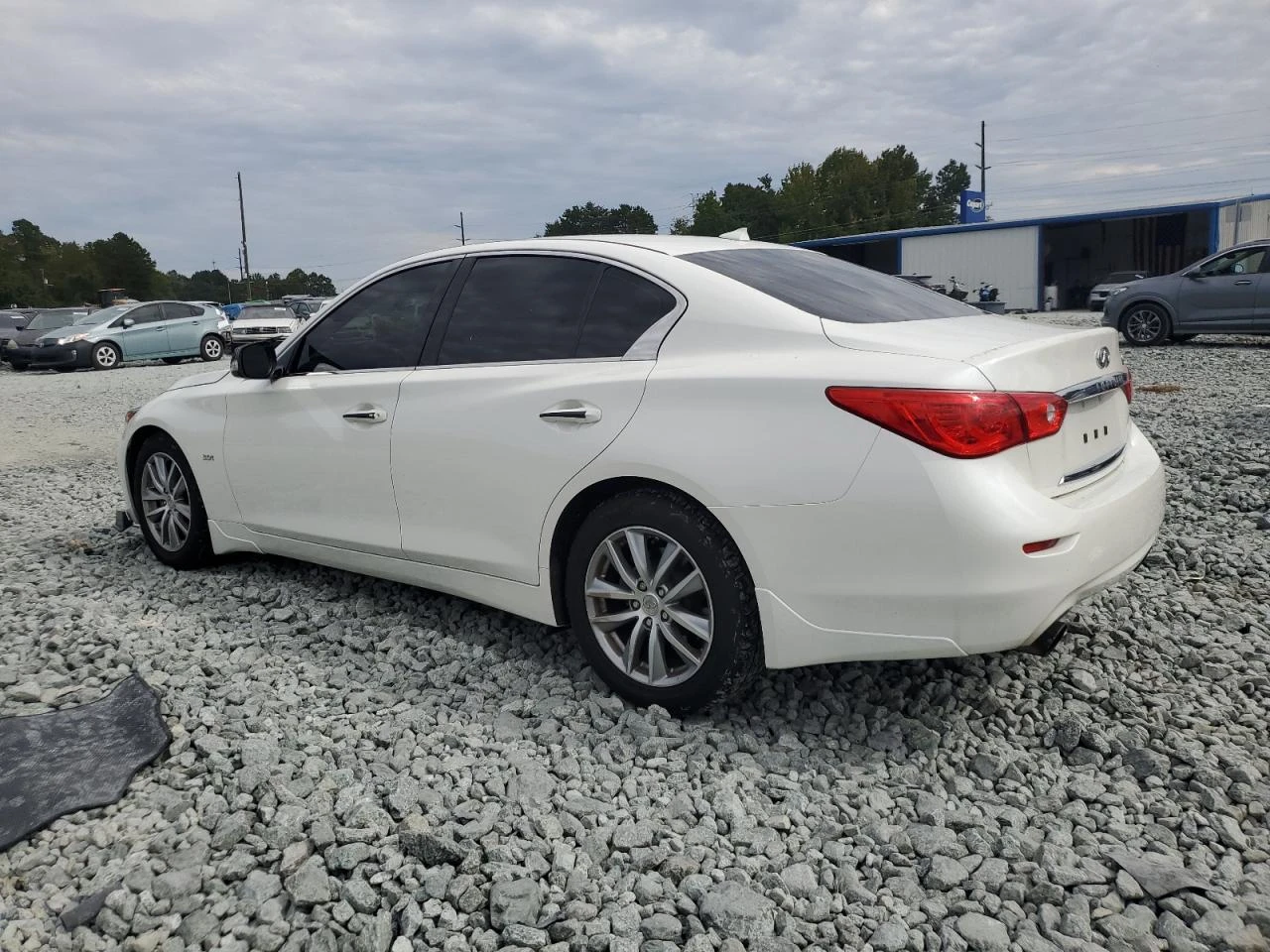 Infiniti Q50 Premium RWD - изображение 2