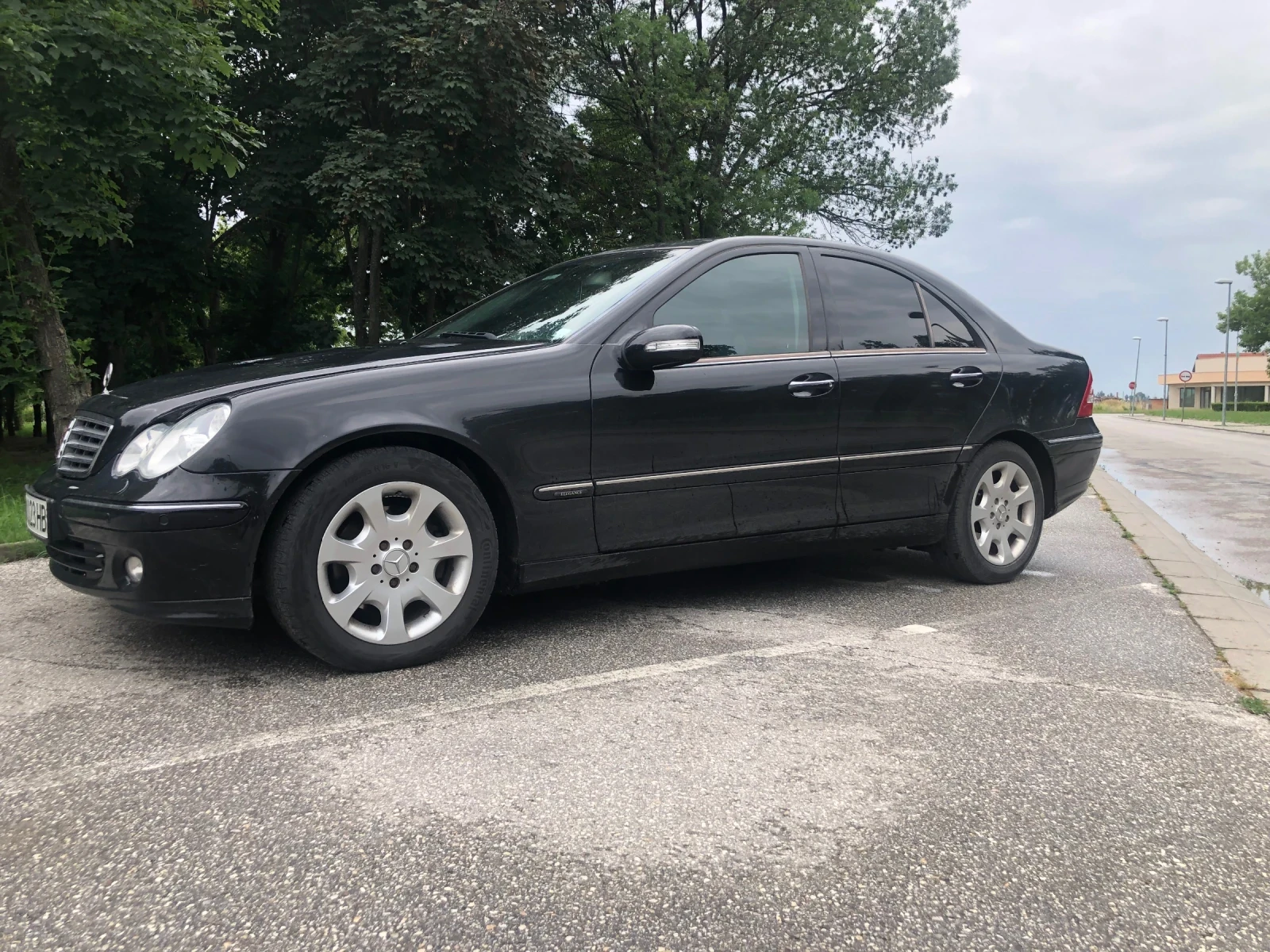 Mercedes-Benz C 230 2.5 - изображение 2