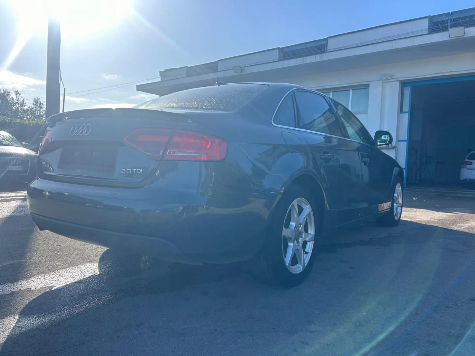 Audi A4 2.0 д - изображение 4