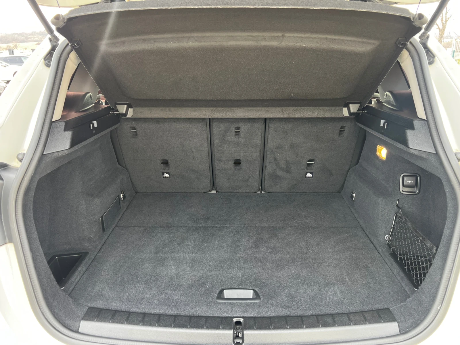 BMW 2 Active Tourer 216d, снимка 13 - Автомобили и джипове - 53761925