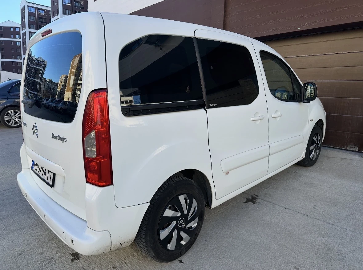 Citroen Berlingo 1.6 HDI, снимка 9 - Автомобили и джипове - 53878370