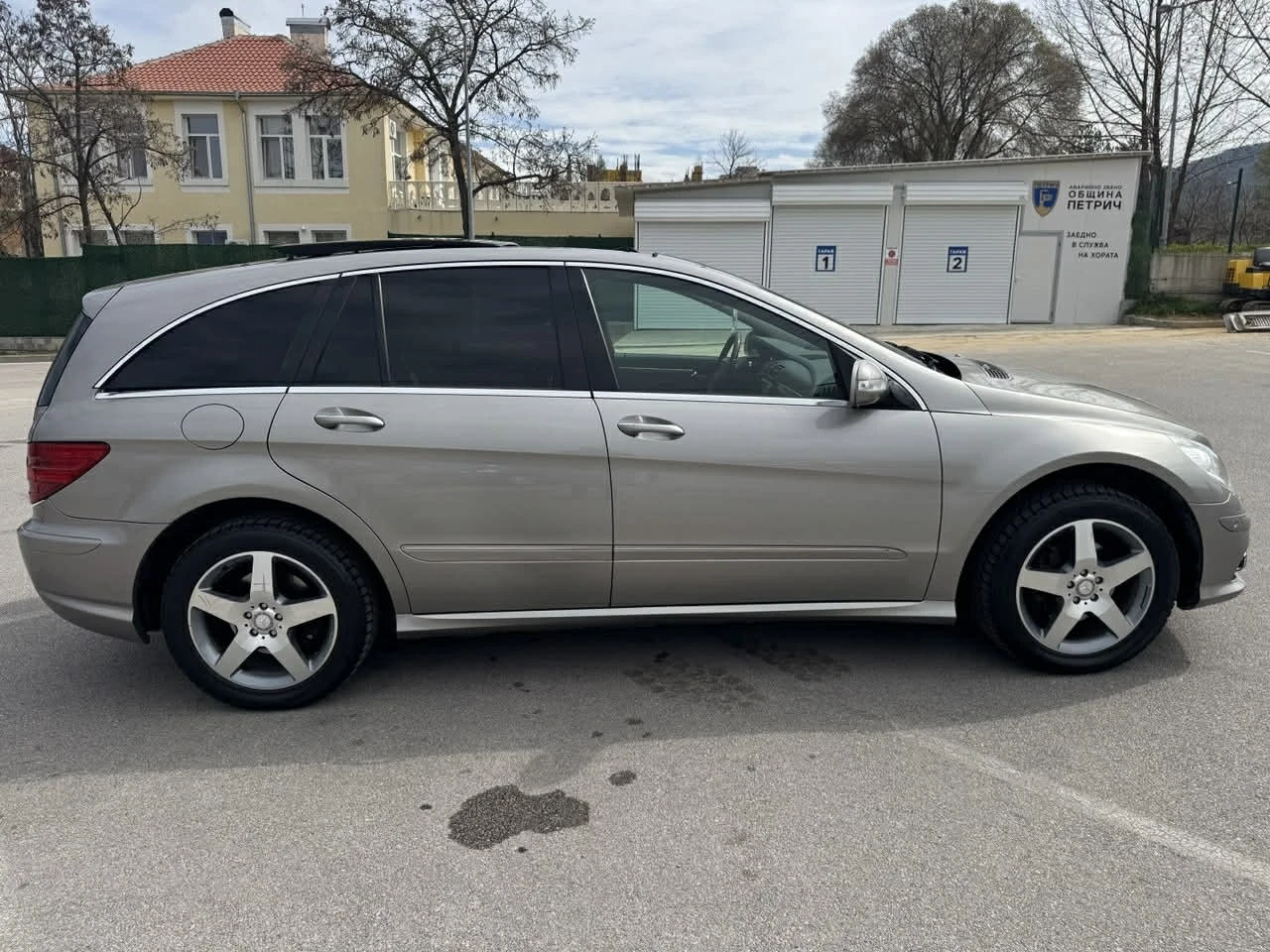 Mercedes-Benz R 320, снимка 3 - Автомобили и джипове - 53933679