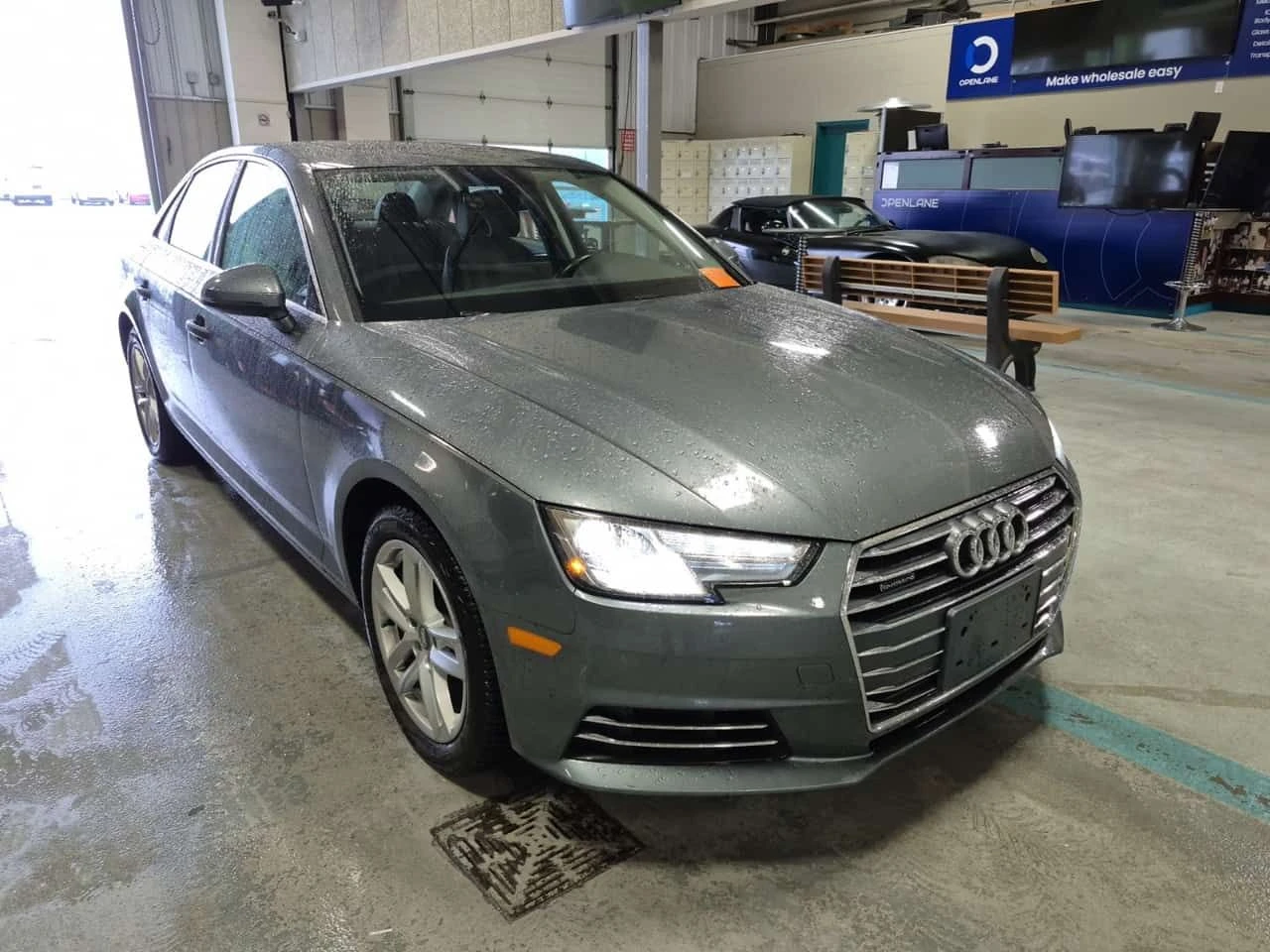 Audi A4 45TFSI Quattro * KOMFORT * CARFAX * , снимка 2 - Автомобили и джипове - 53947300
