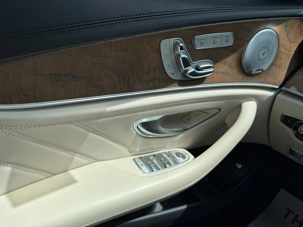 Mercedes-Benz E 53 AMG  Sedan 4MATIC+ , снимка 7 - Автомобили и джипове - 54578163