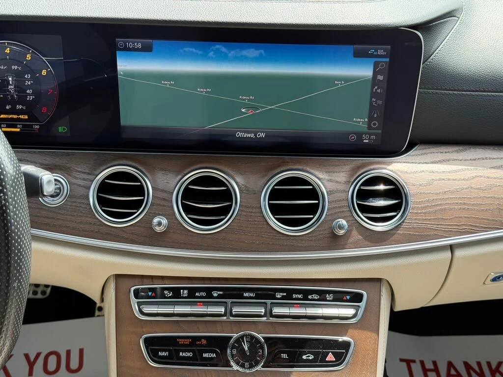 Mercedes-Benz E 53 AMG  Sedan 4MATIC+ , снимка 15 - Автомобили и джипове - 54578163