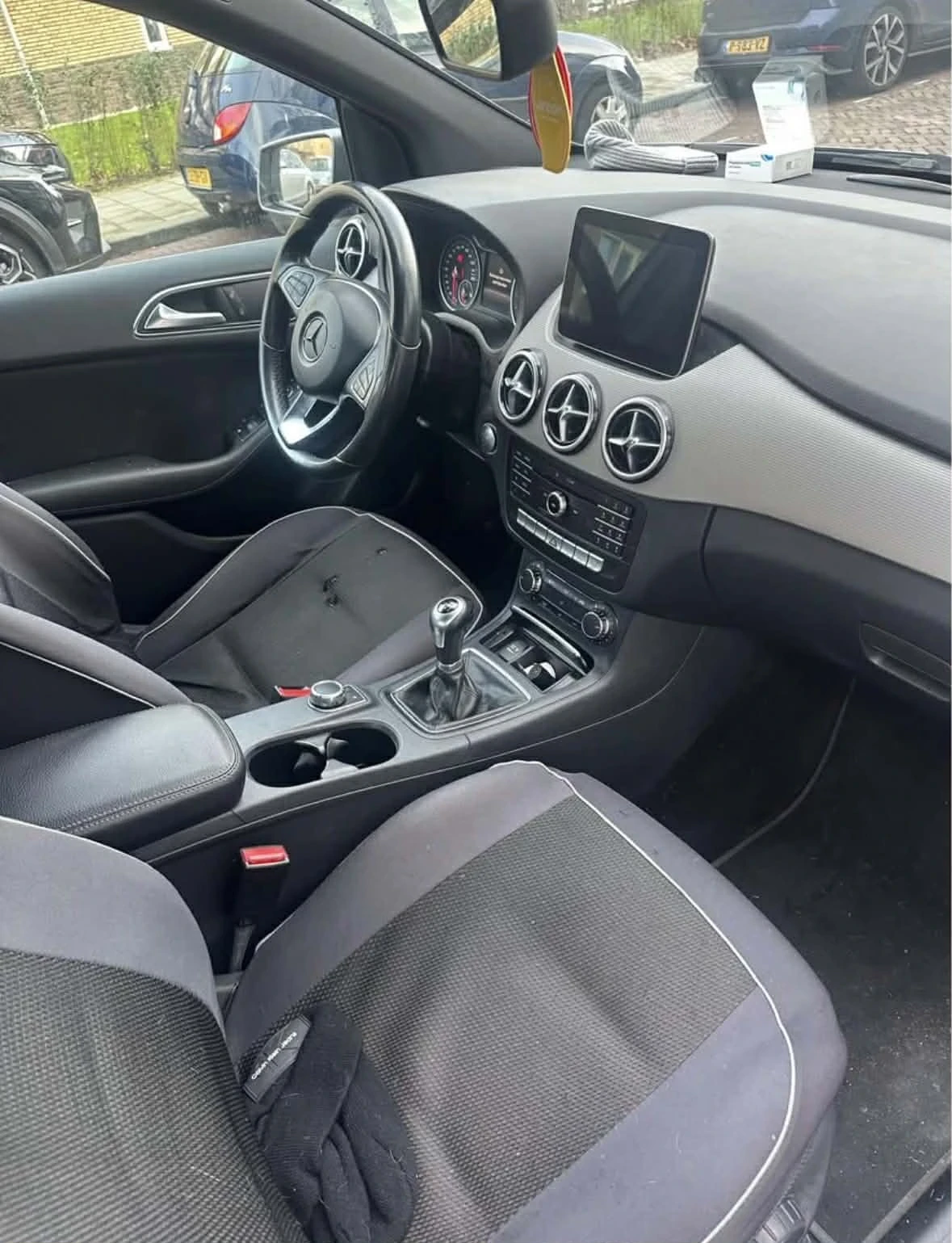Mercedes-Benz B 180, снимка 6 - Автомобили и джипове - 54582233