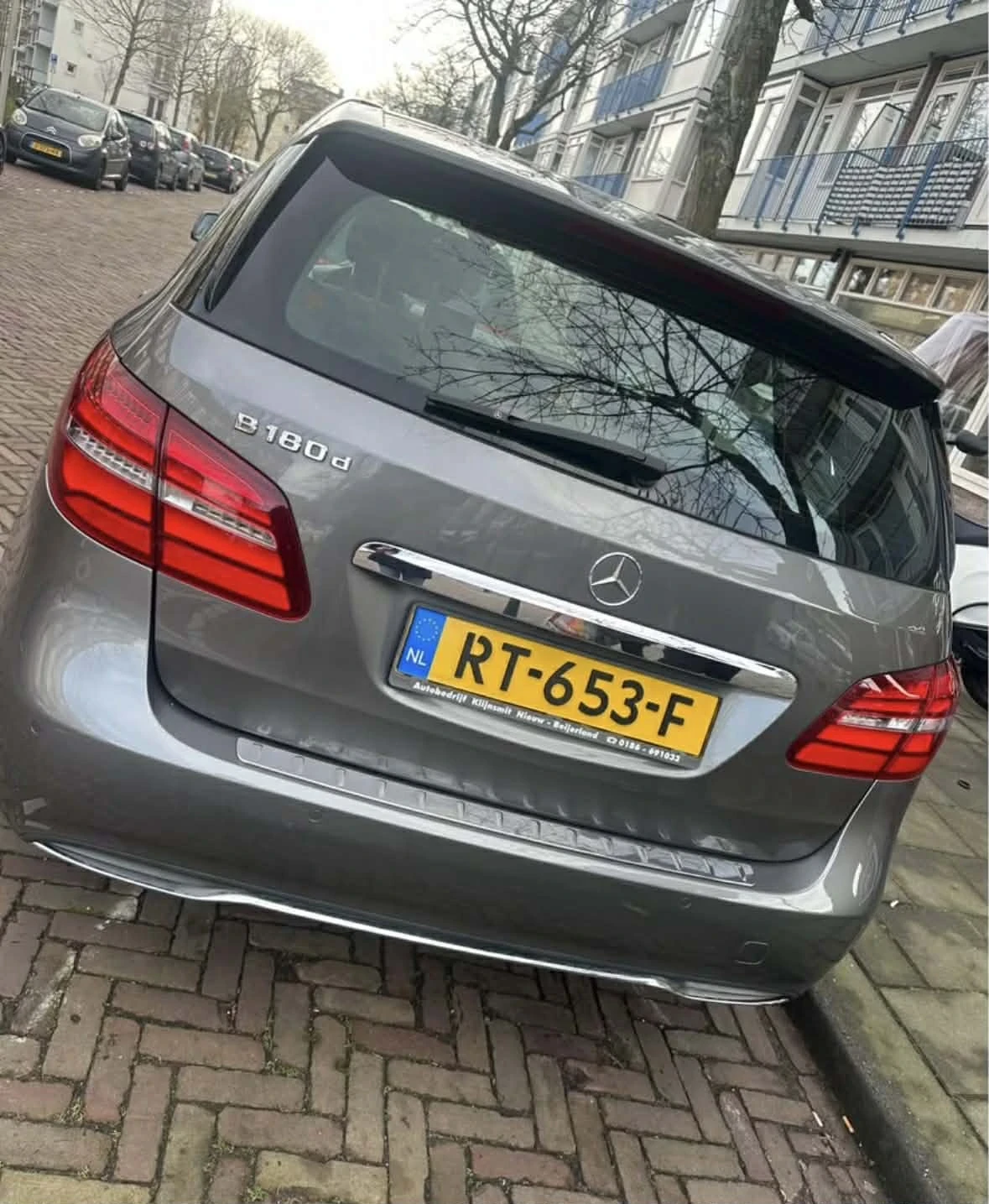 Mercedes-Benz B 180, снимка 3 - Автомобили и джипове - 54582233