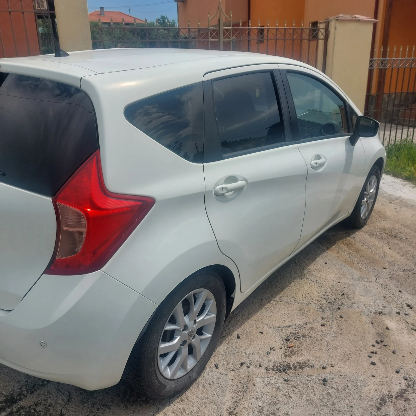 Nissan Note, снимка 2 - Автомобили и джипове - 54814416