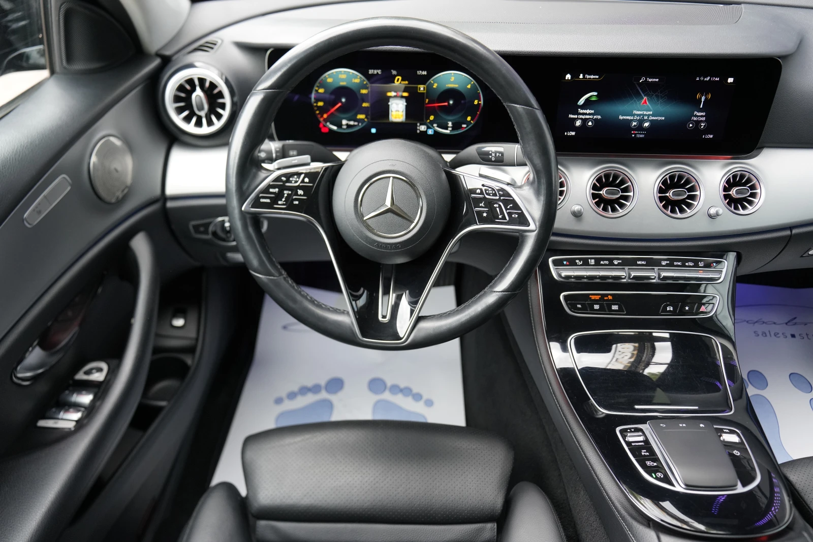 Mercedes-Benz E 220 d 4Matic 63 AMG Optic, снимка 10 - Автомобили и джипове - 54932097