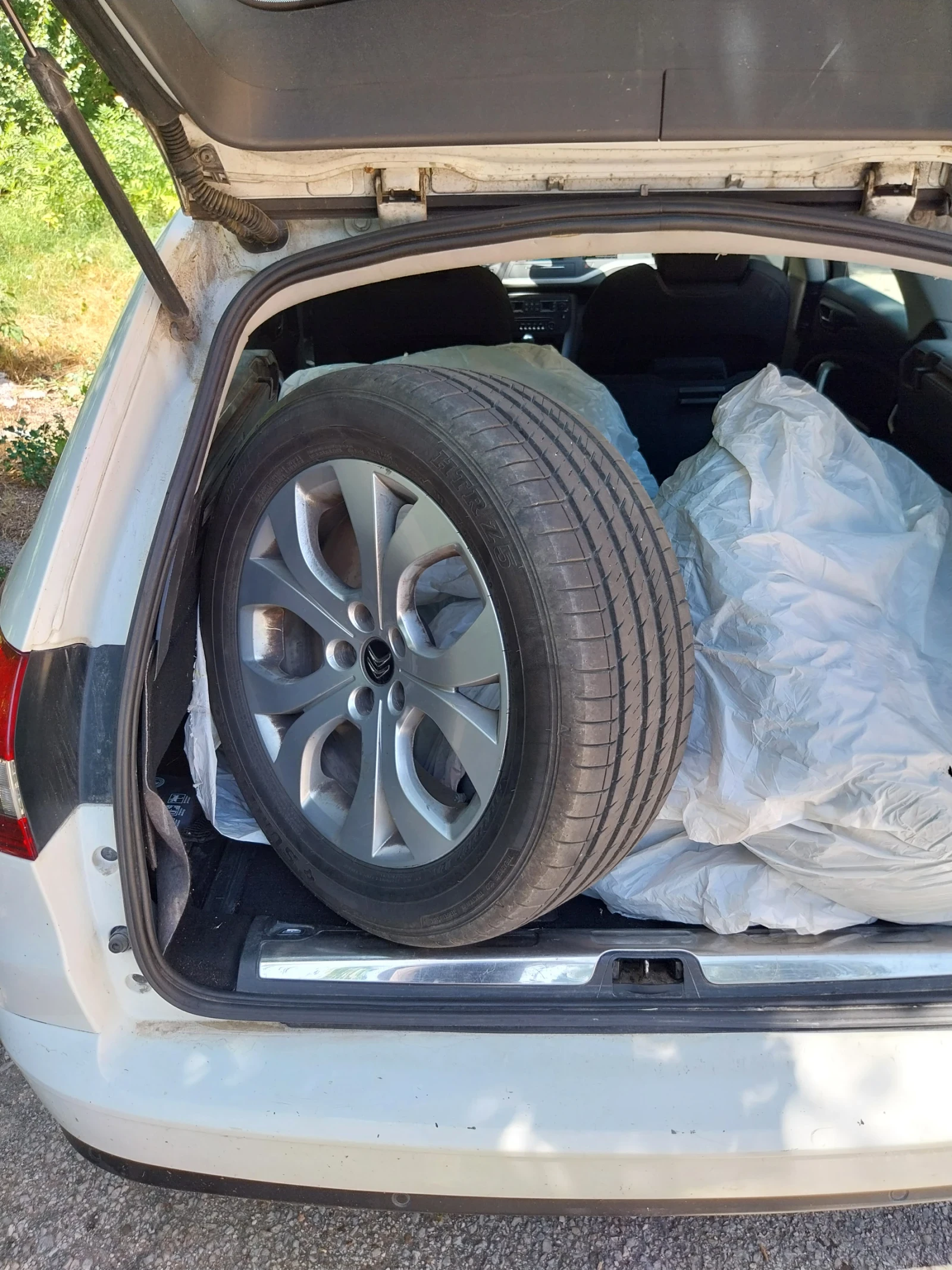 Citroen C5 1.6HDI 2014г, снимка 10 - Автомобили и джипове - 55165982
