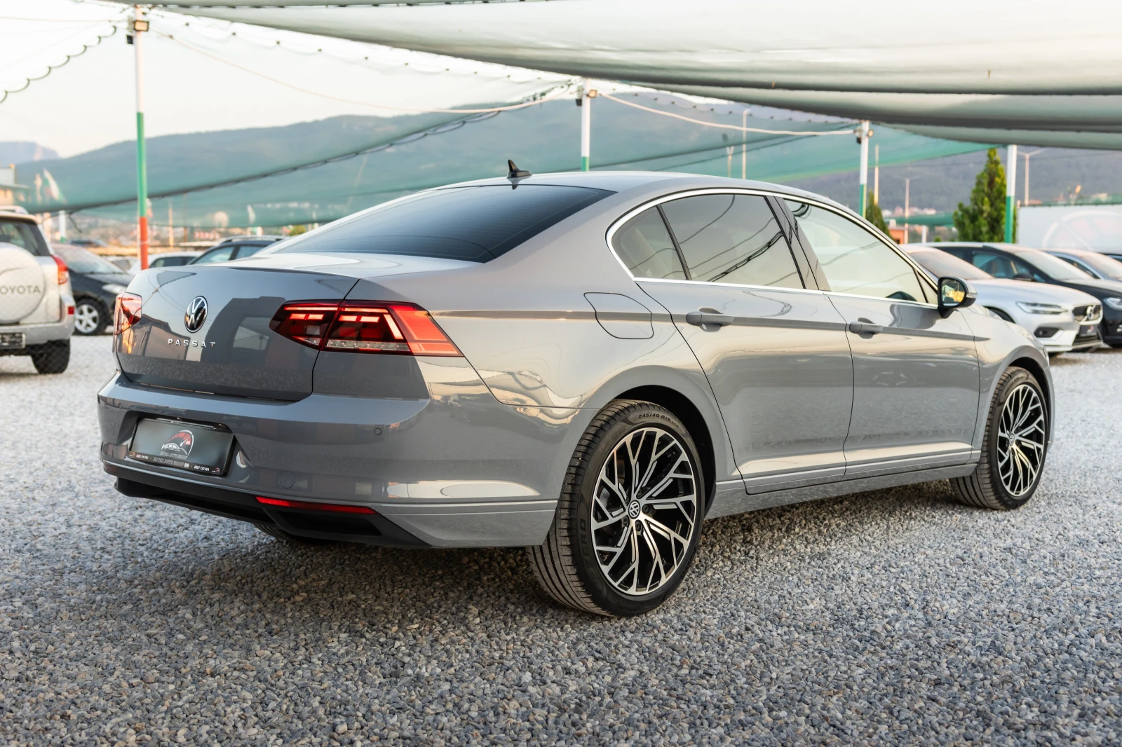 VW Passat 2.0TDI::Business+ ::DSG::Facelift, снимка 7 - Автомобили и джипове - 55391609