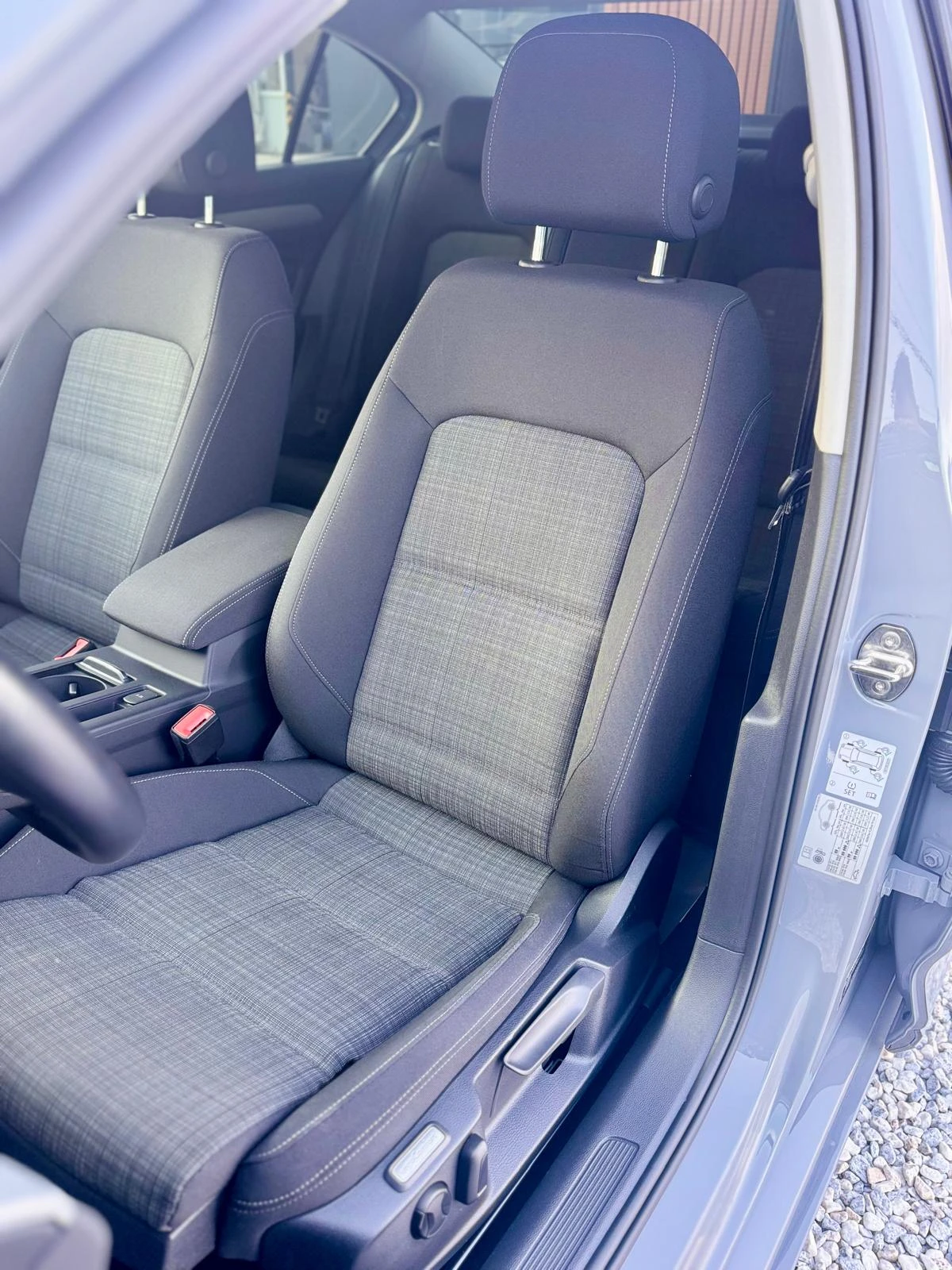 VW Passat 2.0TDI::Business+ ::DSG::Facelift, снимка 11 - Автомобили и джипове - 55391609