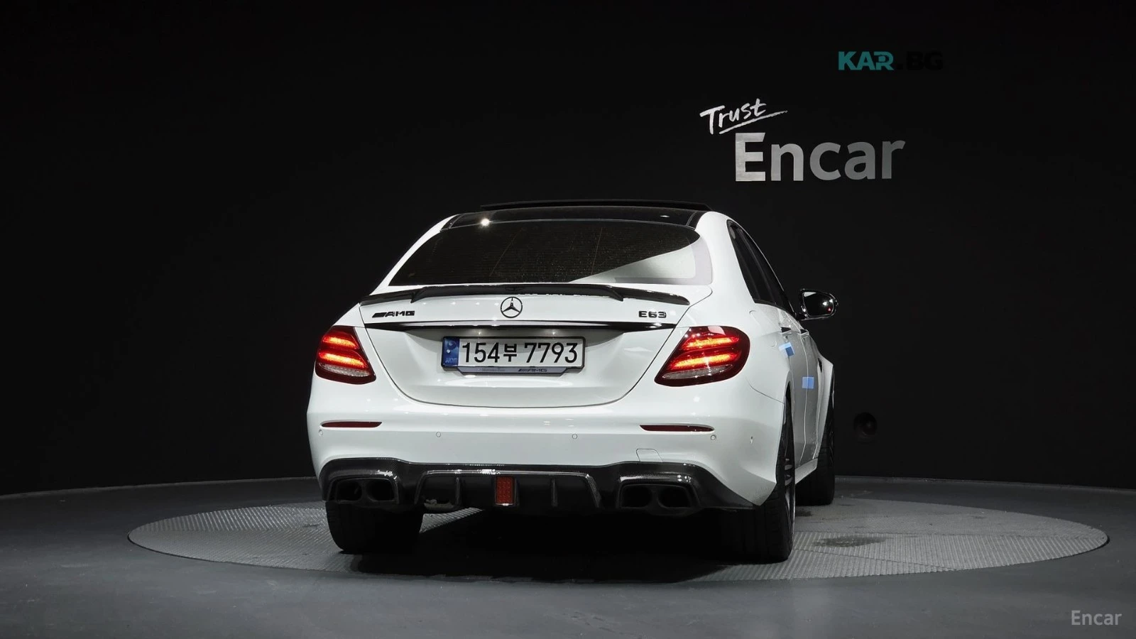 Mercedes-Benz E 63 AMG S* 4MATIC+ * HUD* 360* МАСАЖИ* КОЖА* ОБДУХВ, снимка 4 - Автомобили и джипове - 55397729