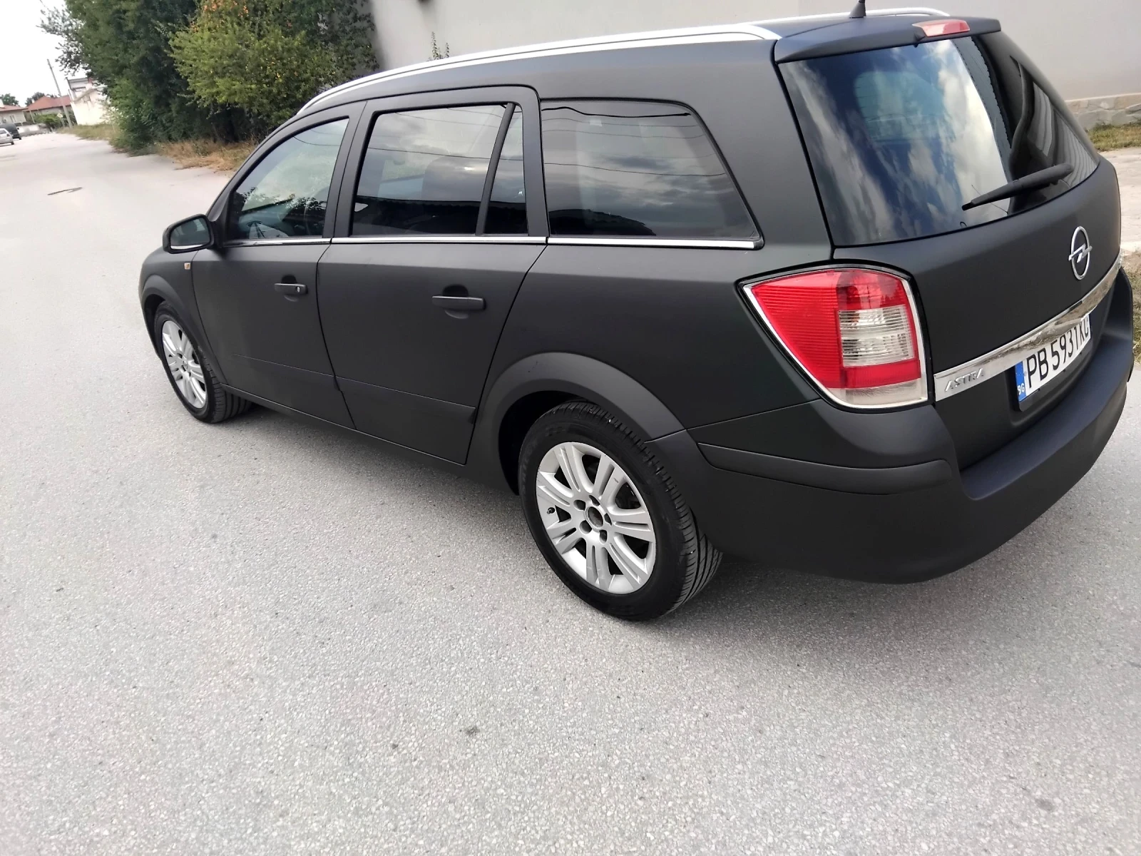Opel Astra 1.9DCI.6скорости.автомат+ КЛИМА 2007г , снимка 3 - Автомобили и джипове - 55405498