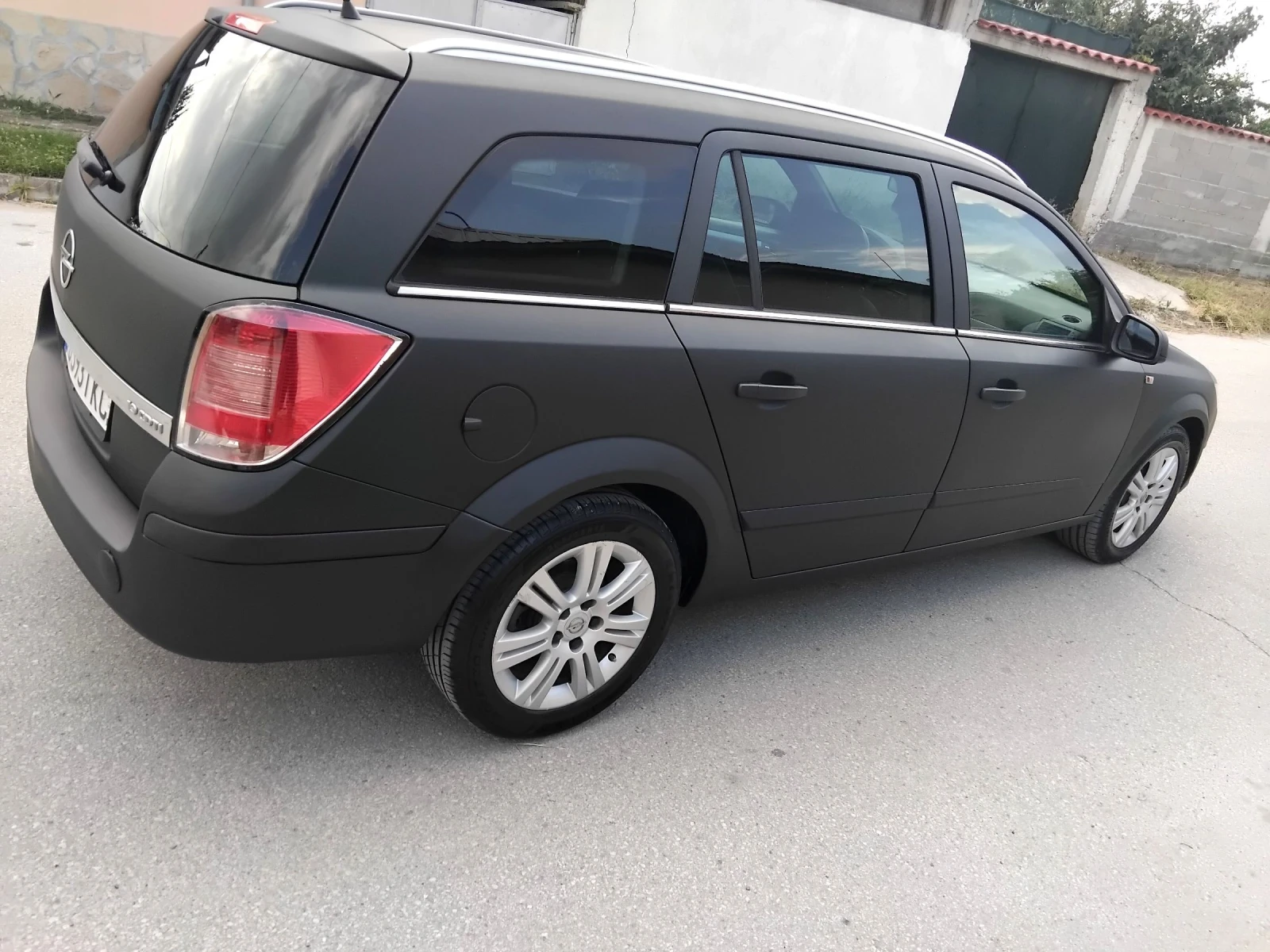 Opel Astra 1.9DCI.6скорости.автомат+ КЛИМА 2007г , снимка 9 - Автомобили и джипове - 55405498