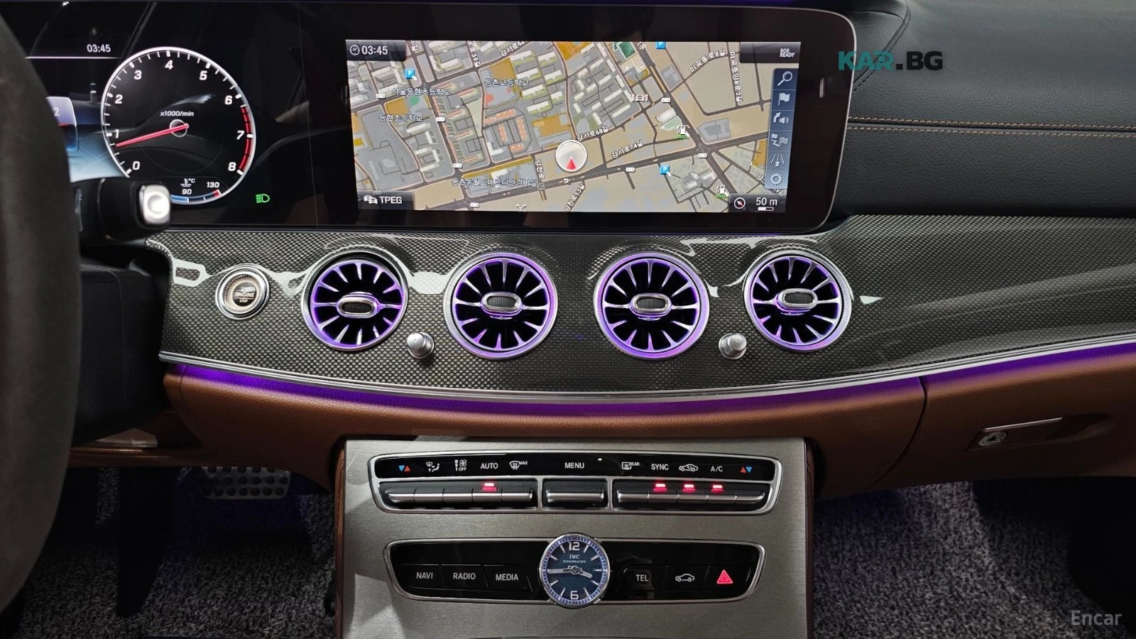 Mercedes-Benz E 300 4MATIC AMG* HUD* 360* НАВИ* ПАНО* АВТОКРЕДИТ, снимка 12 - Автомобили и джипове - 55696420