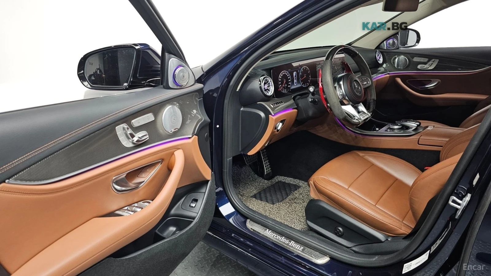 Mercedes-Benz E 300 4MATIC AMG* HUD* 360* НАВИ* ПАНО* АВТОКРЕДИТ, снимка 9 - Автомобили и джипове - 55696420