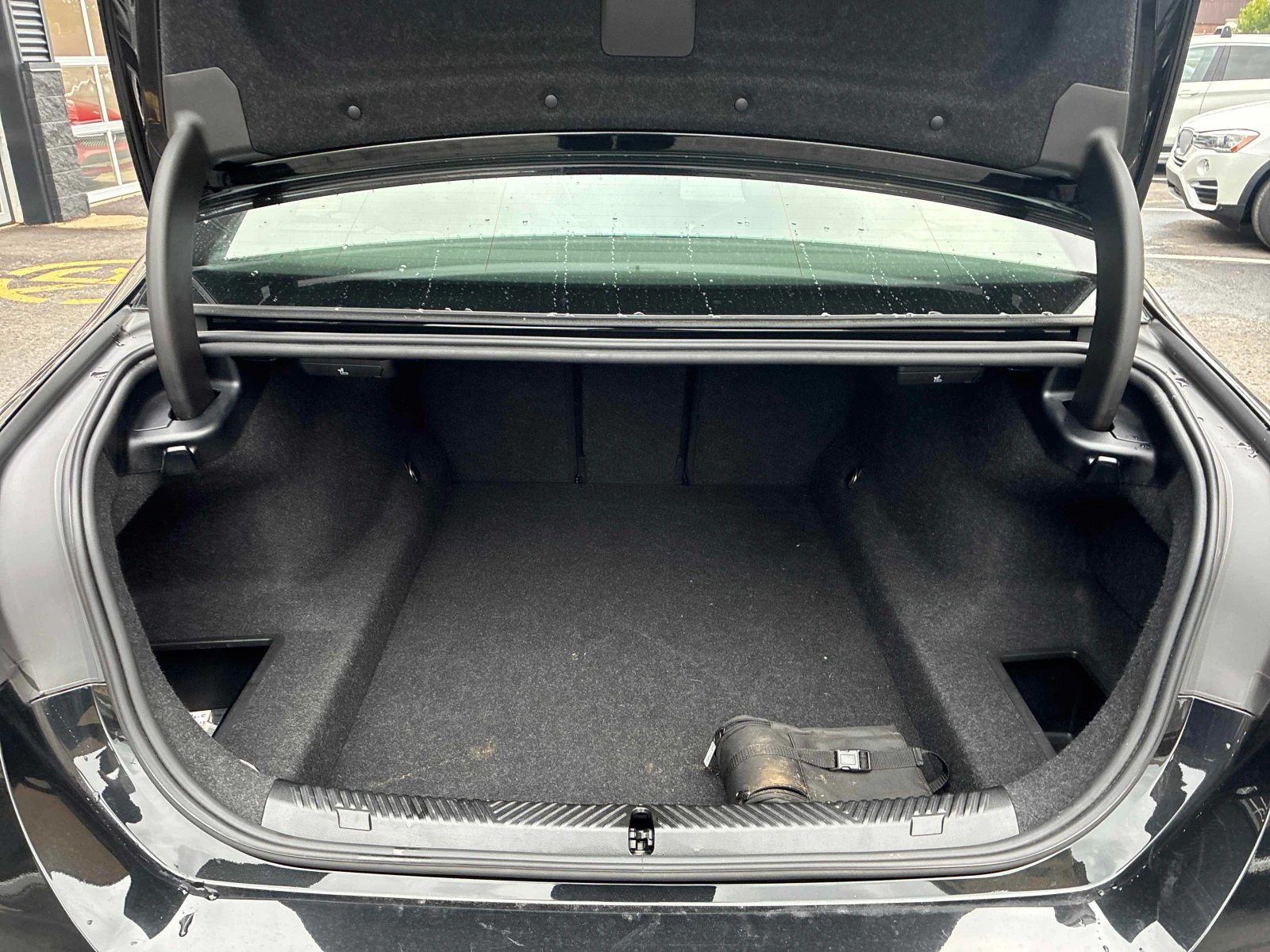 BMW 530 xDrive | CARFAX | ��������������� | Mobile.bg � ����������� 12