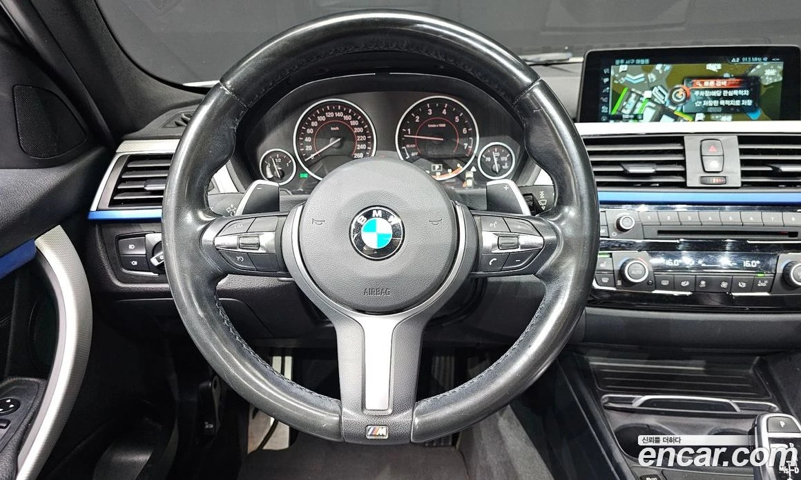 BMW 330 330i M Sport, снимка 13 - Автомобили и джипове - 56156527
